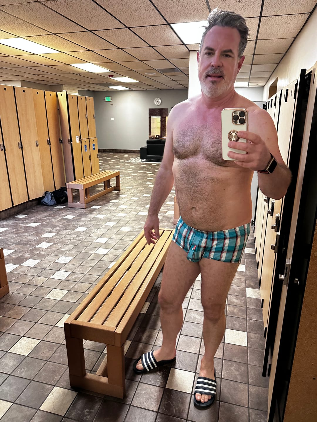 Customer photo review of Mens Plaid Front Pouch Boxer Shorts