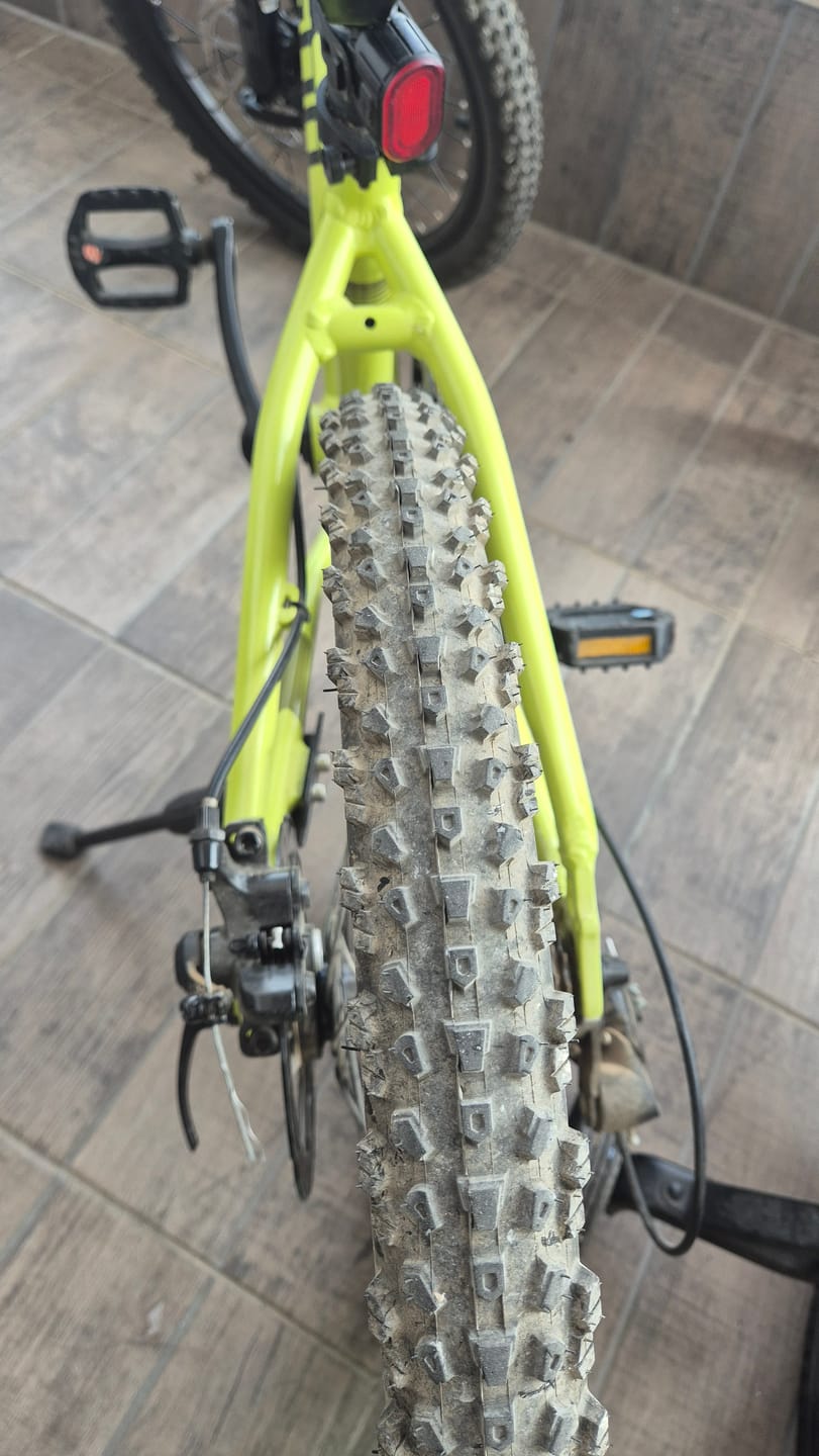 Customer photo review of צמיג שטח לאופניים 20X1.95 קנדה KENDA