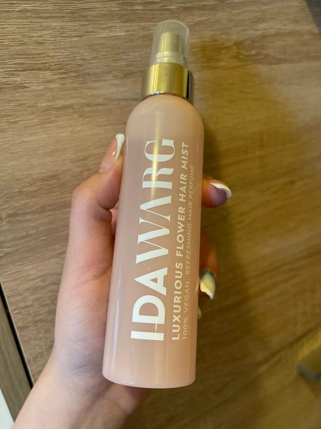Customer photo review of Мист-парфюм за коса КАДИФЕНА СТРАСТ IDA WARG Vanilla Fudge Hair Mist Perfume