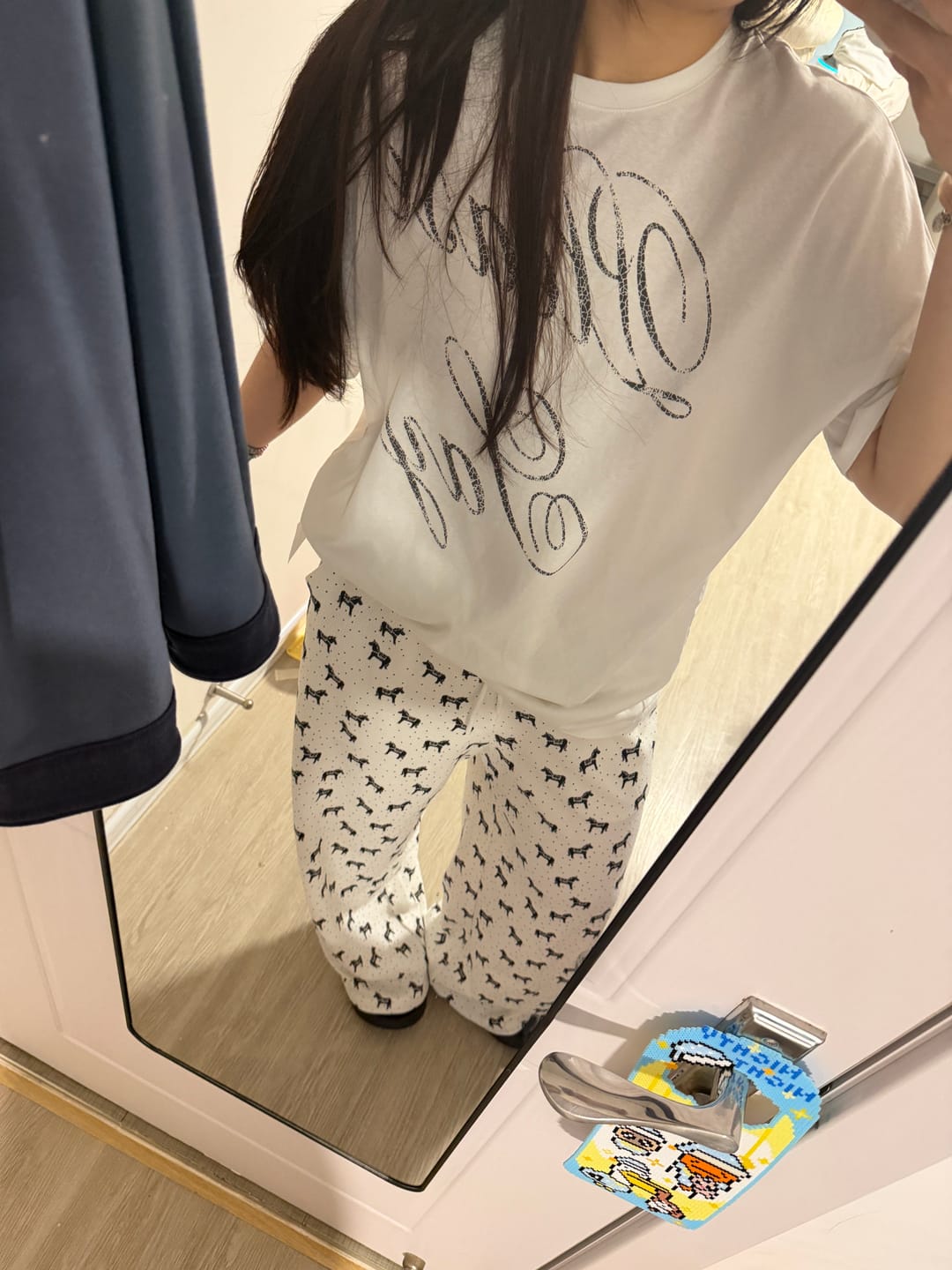Customer photo review of 0122stepll Horse Print Wide-Leg Lounge Pants