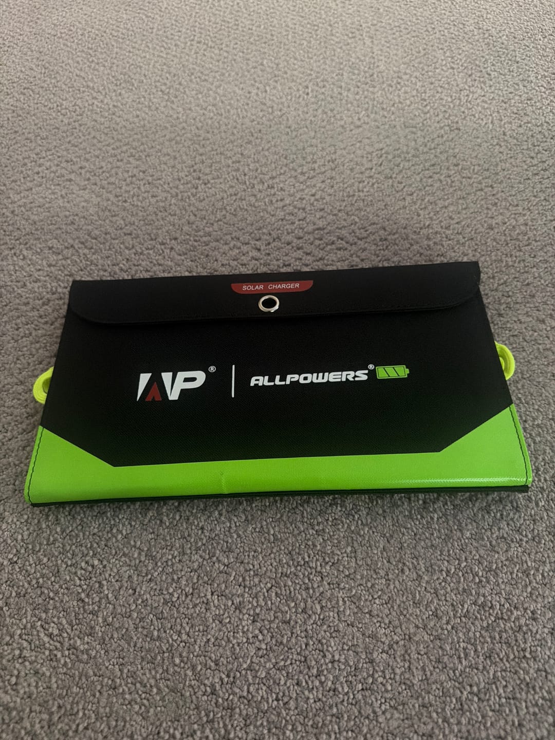 Customer photo review of ALLPOWERS SP002 Solar Panel Built-in 10000mAh Battery 5V 21W