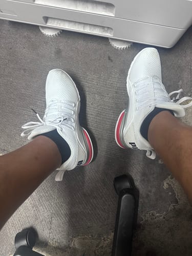Customer photo review of PUMA AXELION LS RED WHITE