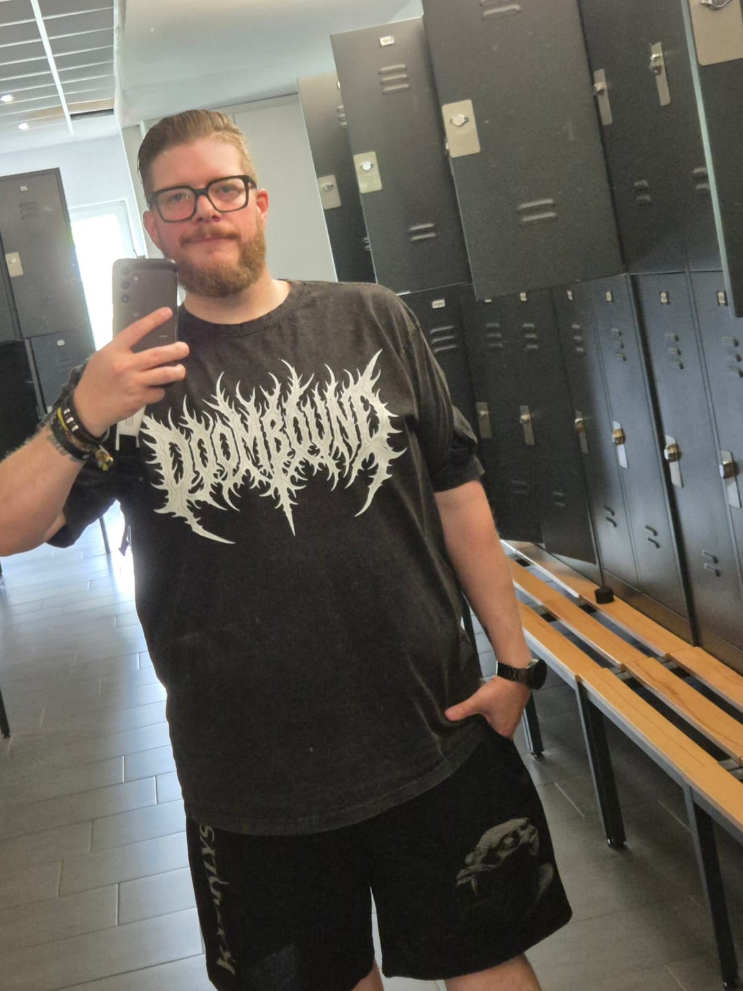 Customer photo review of Skull Shredder – Oversize Acid Washed Tee