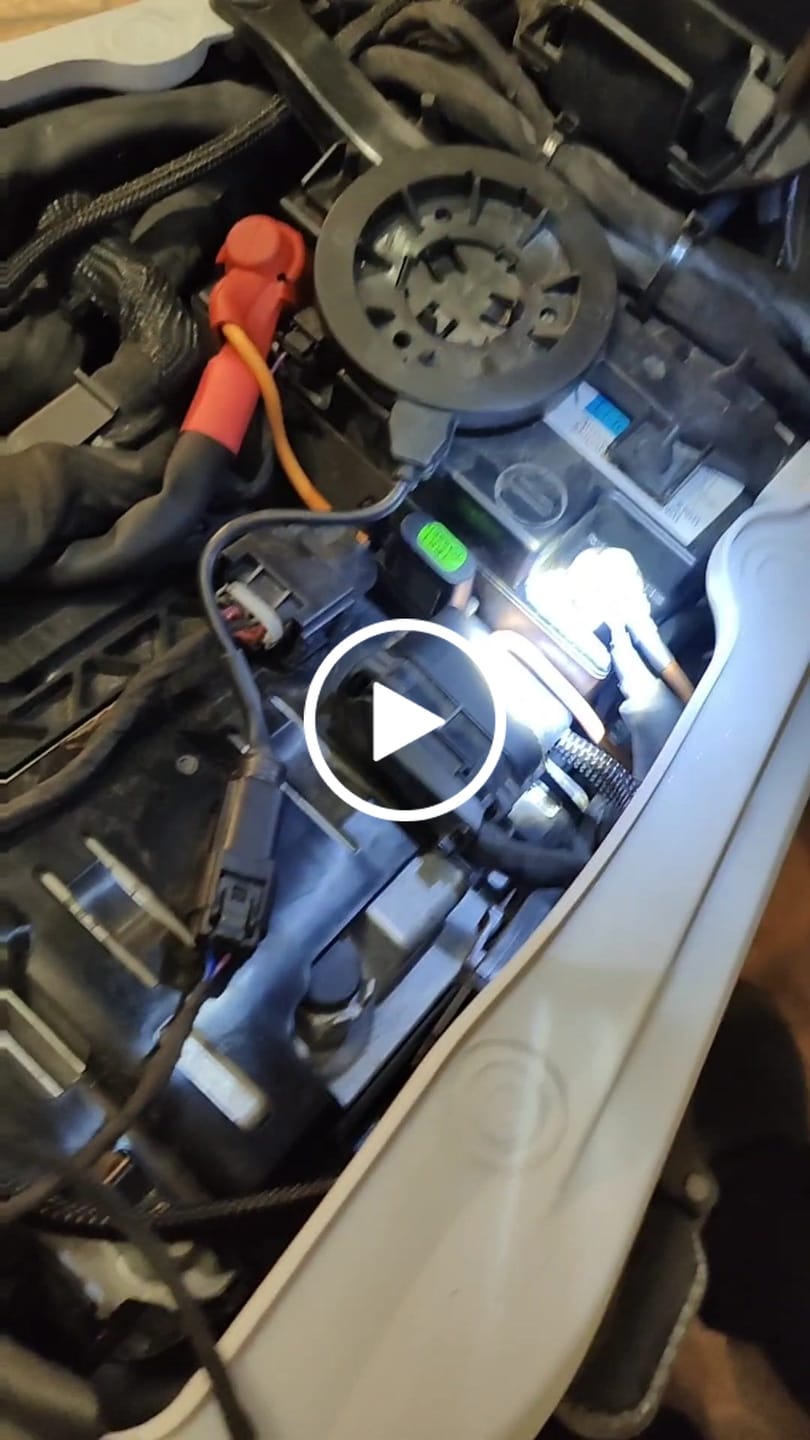 Customer video review of MotoCAN® – Motorcycle Accessories Manager