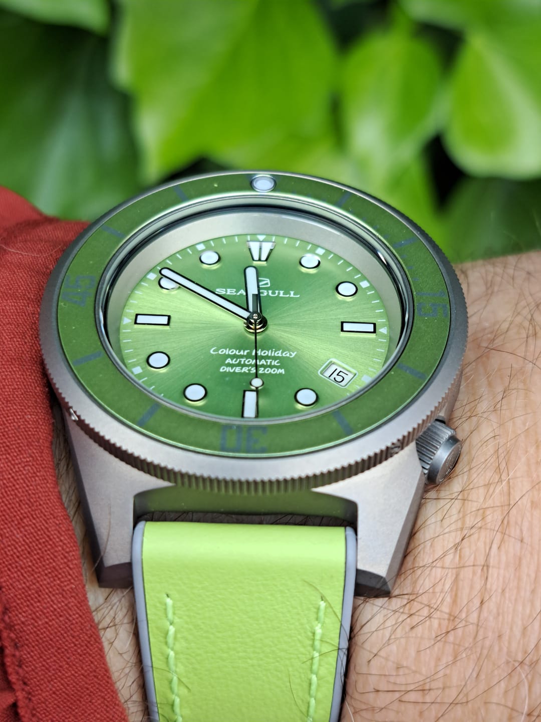 Customer photo review of Ocean Series | Colorful | Titanium Alloy | 200M WR | Extra Strap | 41mm