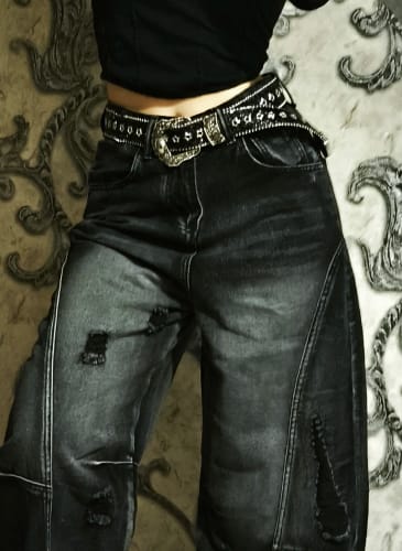 Customer photo review of 'OBSIDIAN' JEANS
