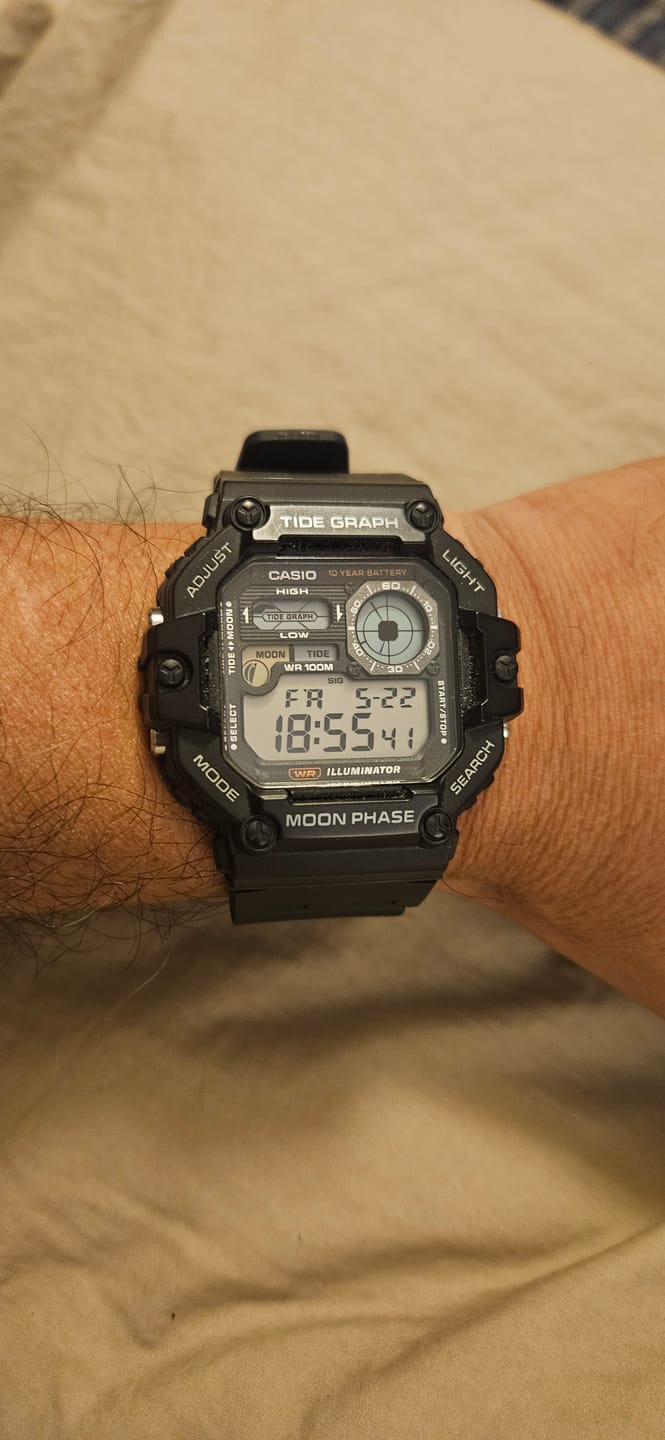Customer photo review of Reloj Casio Vintage WS-1700H-1AV Tide Graph Moonphase