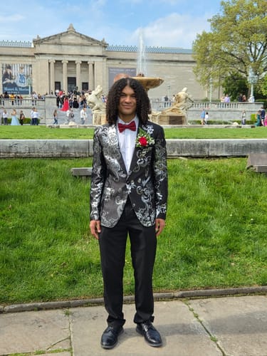 Customer photo review of Men's 2-Piece Fashion Silver Peony Jacquard Black Tuxedo