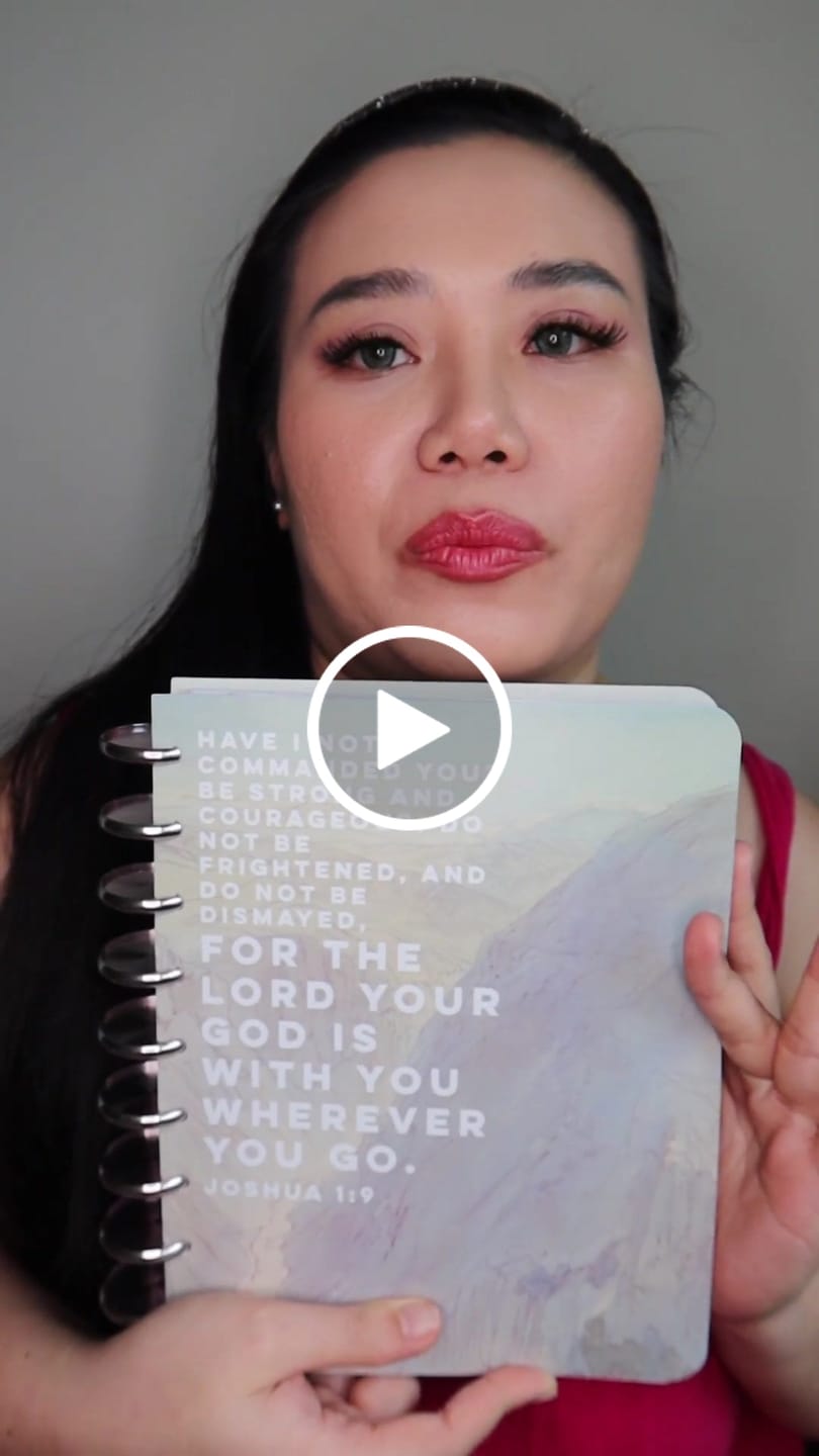 Customer video review of 2026 Faith Planner (Joshua Design), Copper, Gold, Frosted, Rose Gold Discs, Deluxe, Bible Study, Christian, War Binder, Faith Journal