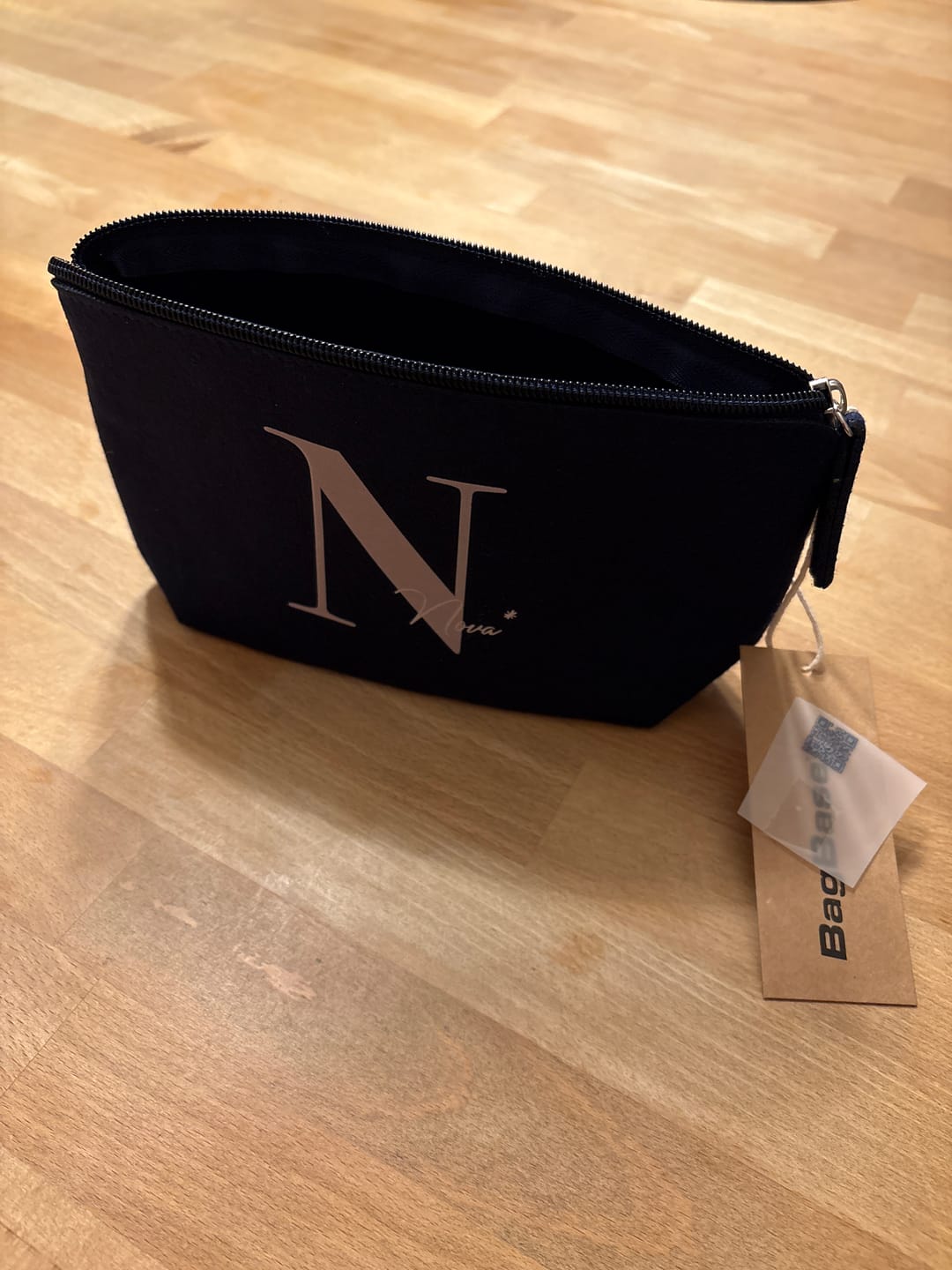 Customer photo review of Deine Initiale - Individuelle Kosmetiktasche Filz