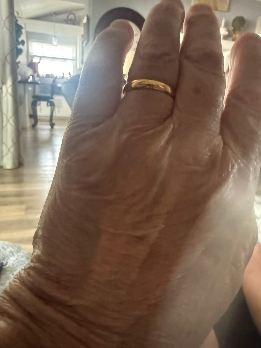 Customer photo review of High Polished Yellow Gold - 4mm
