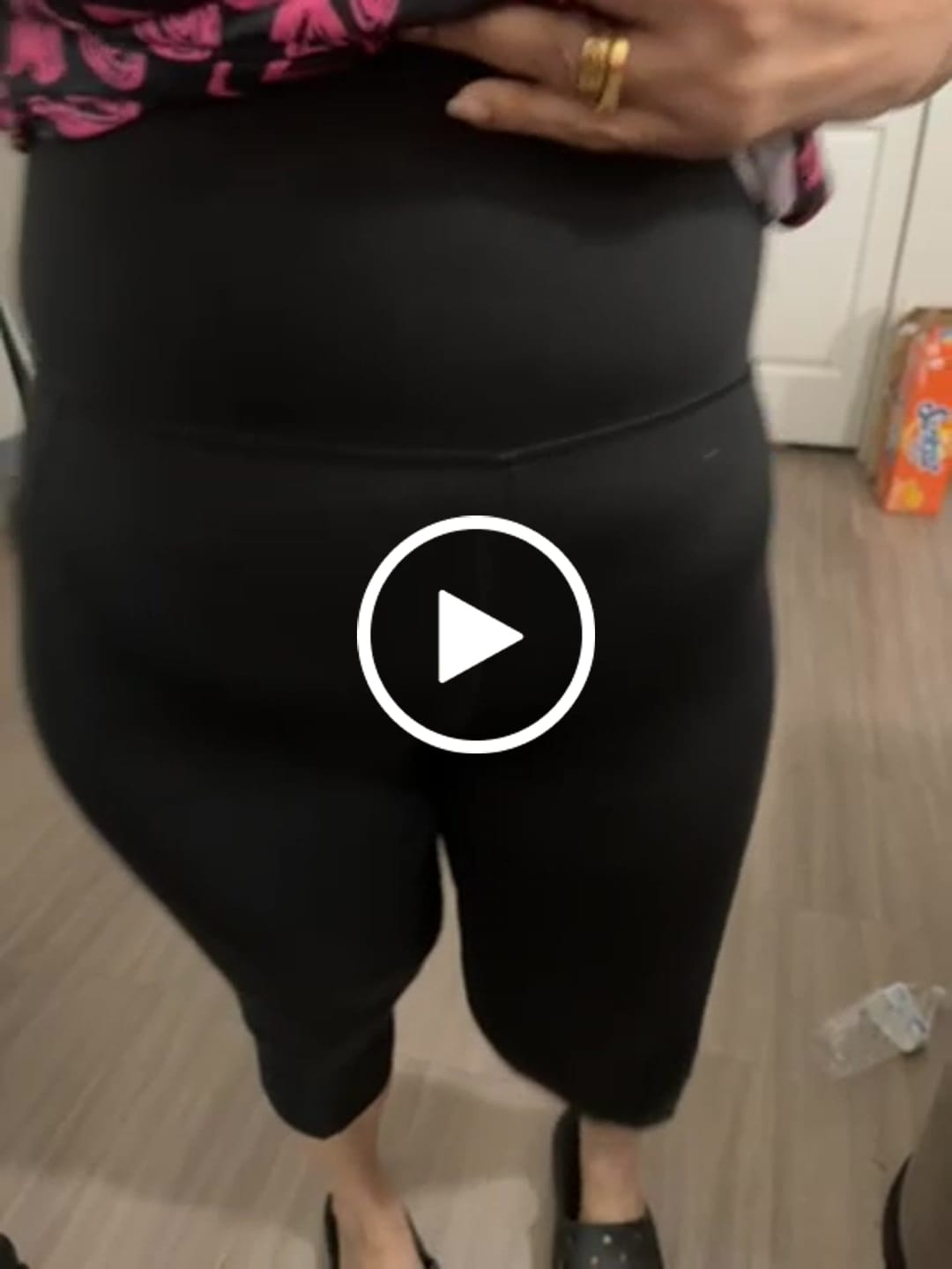 Customer video review of SILIX™ Butt-Lifting Tummy Control Pocket Capris
