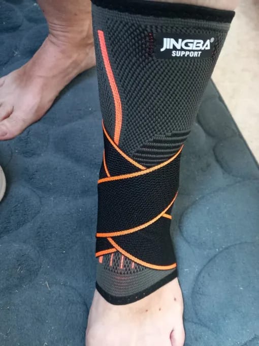 Customer photo review of Tobillera de Soporte Alivio Diario