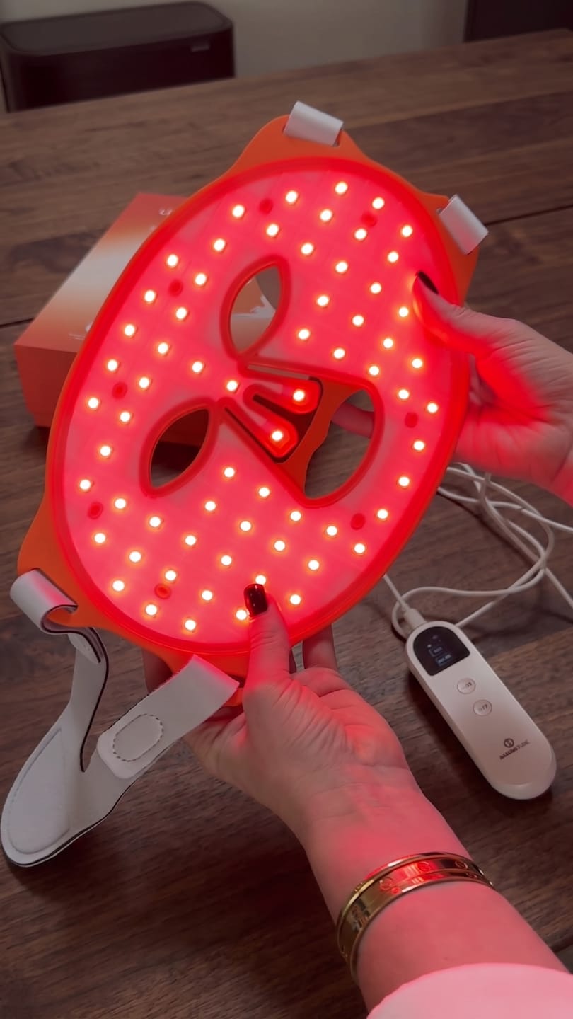 Customer photo review of Red Light Led Masker AP714 PRO