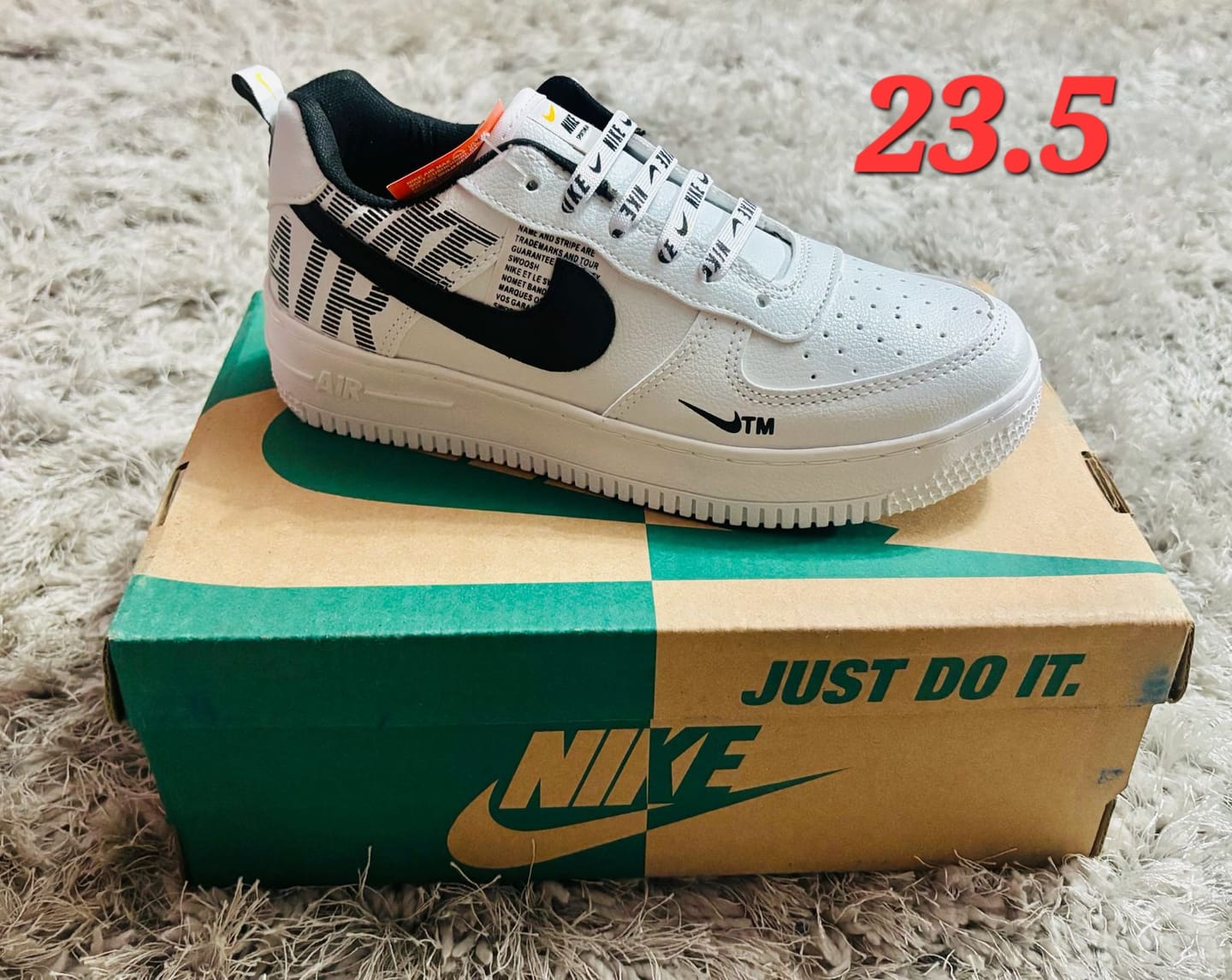 Customer photo review of Tenis 420 Blanco Negro Negro