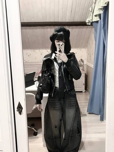 Customer photo review of 'OBSIDIAN' JEANS