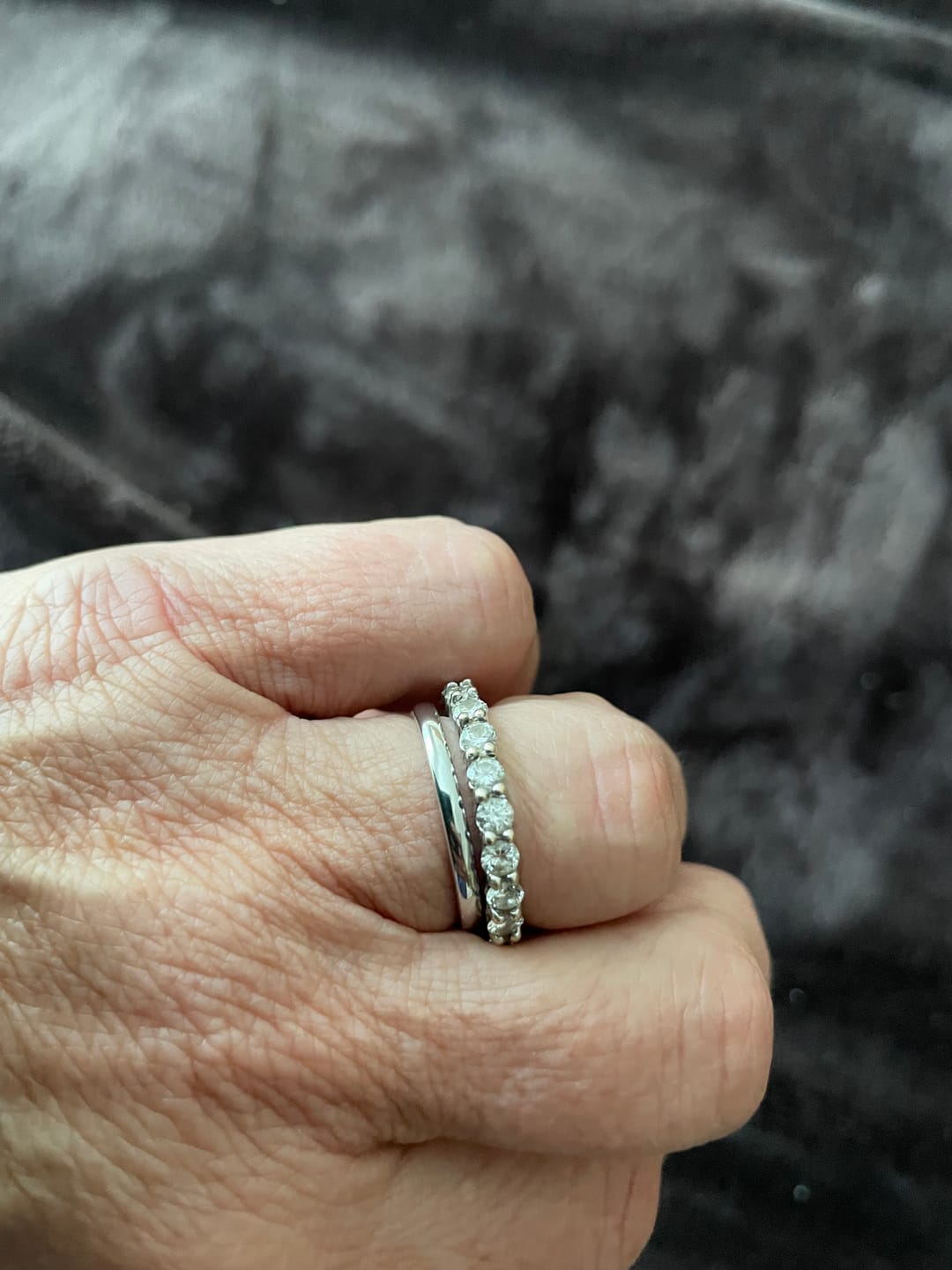 Customer photo review of White Gold 2mm Wonder Ring
