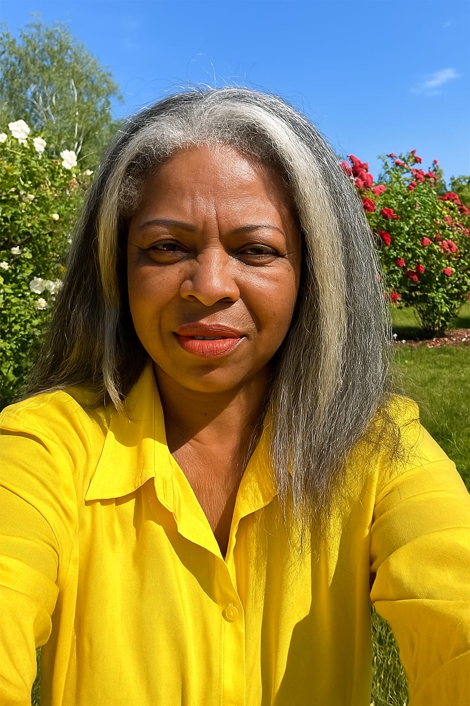 Customer photo review of Luvwin 4C Edges Salt & Pepper More Salt Highlight Front Glueless Yaki Straight Wig
