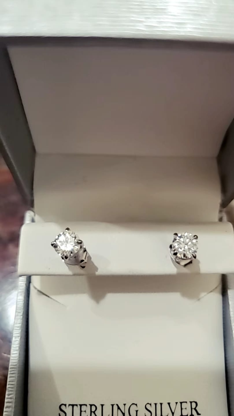 Customer photo review of GL Classic Solitaire  S925 Silver Moissanite Earrings