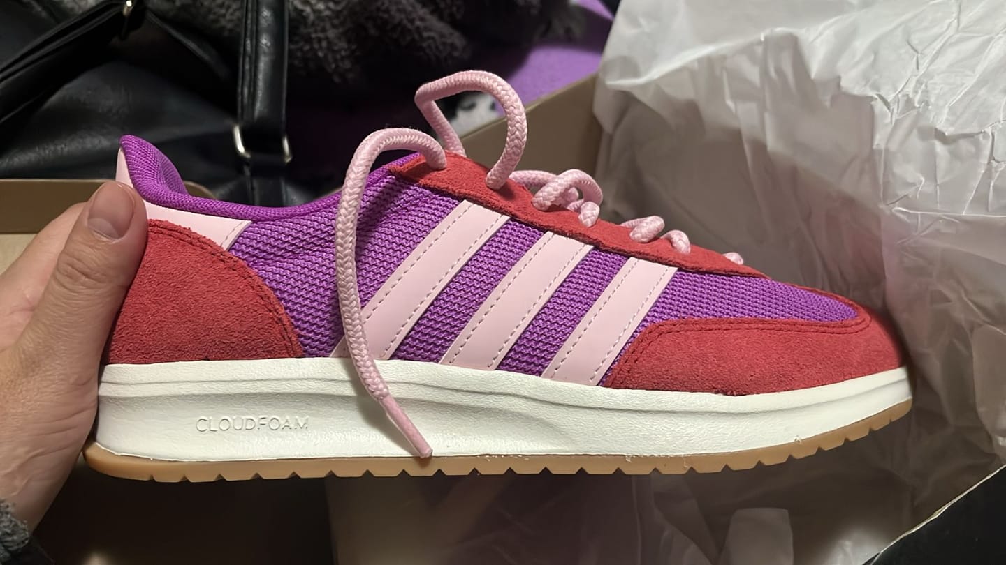 Customer photo review of Zapatillas Adidas Run 70S 2.0 Mujer Rojo