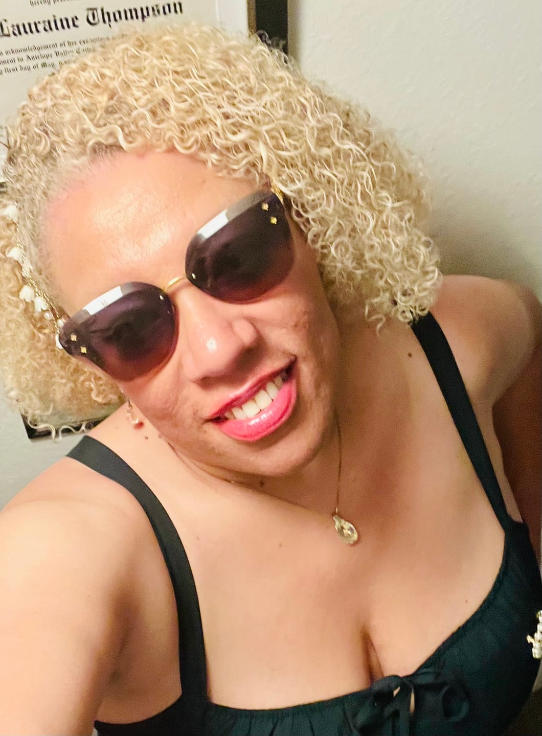 Customer photo review of Purple Conditioner Bar with Biotin – Blonde & Gray | VIORI