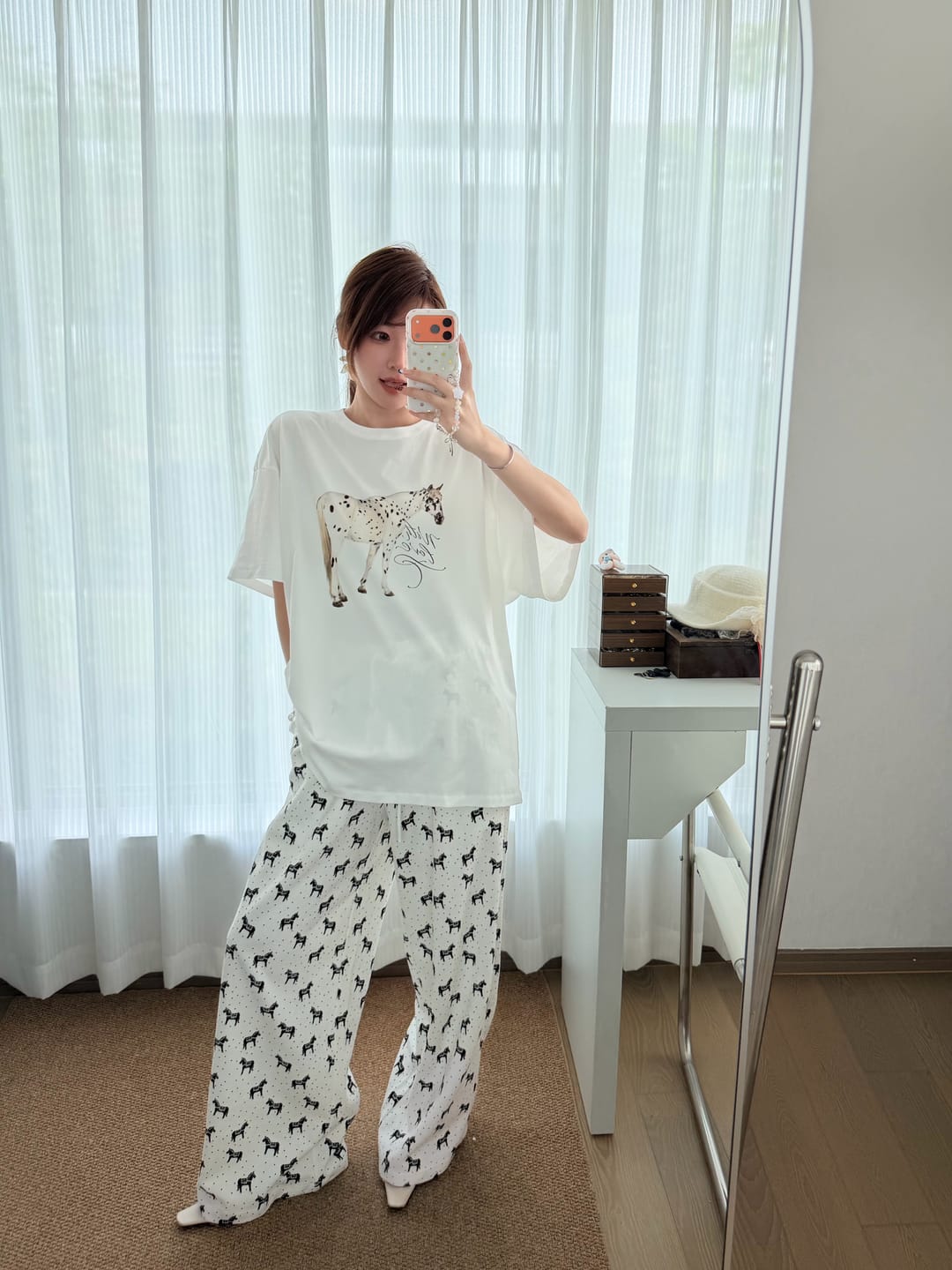 Customer photo review of 0122stepll Horse Print Wide-Leg Lounge Pants