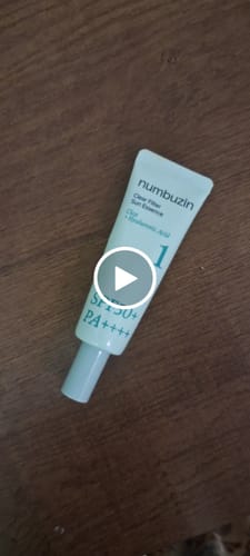 Customer video review of إسنس نومبوزين رقم 1 الواقي من الشمس - 50مل