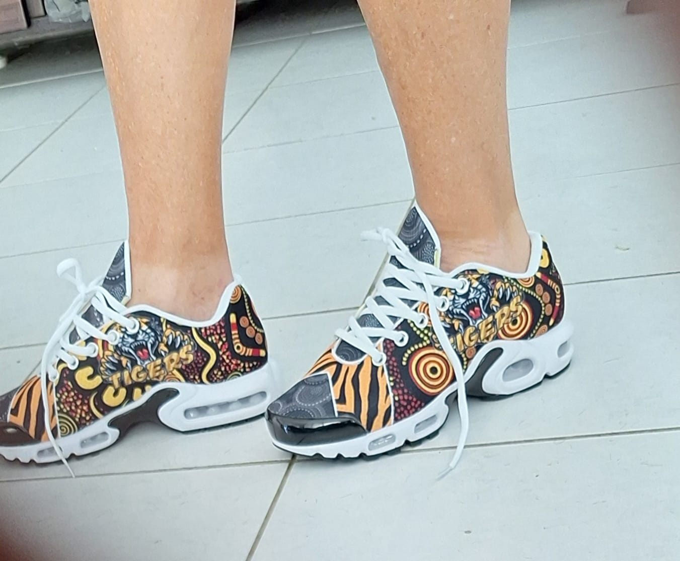 Customer photo review of Tigers Rugby Cushion Shoes - Tiger Rugby Aboriginal Pattern Cushion Running Shoes