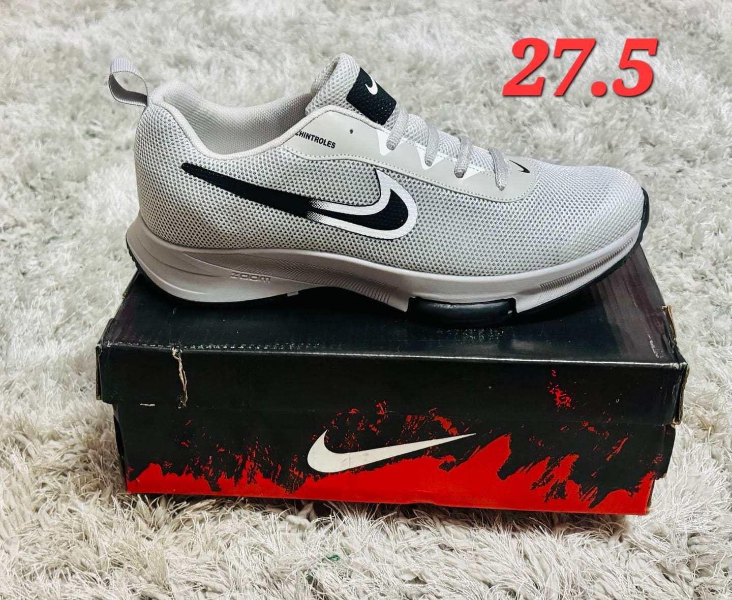 Customer photo review of Tenis 025 Plata Blanco Negro