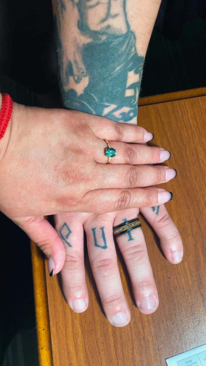 Customer photo review of Huntress