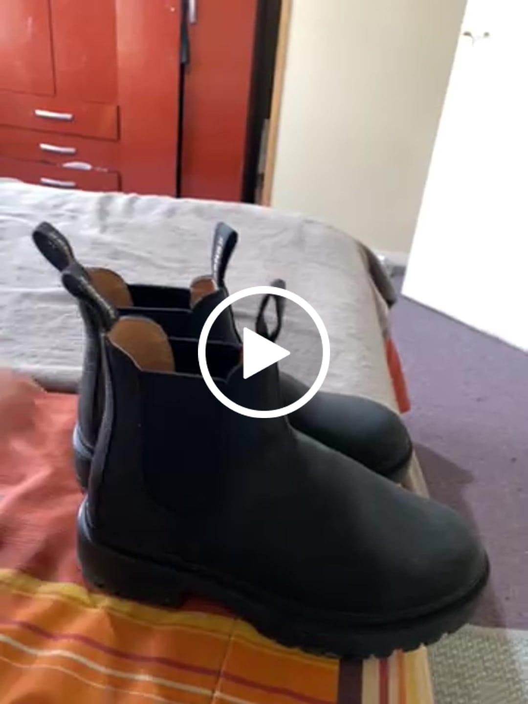 Customer video review of Botín Original 2 Negro Rústico Mujer