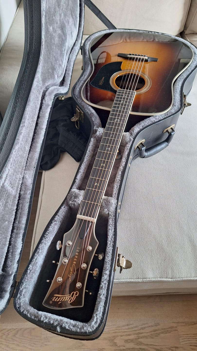 Customer photo review of Leaper Stage - Deep Honey Burst (2026)