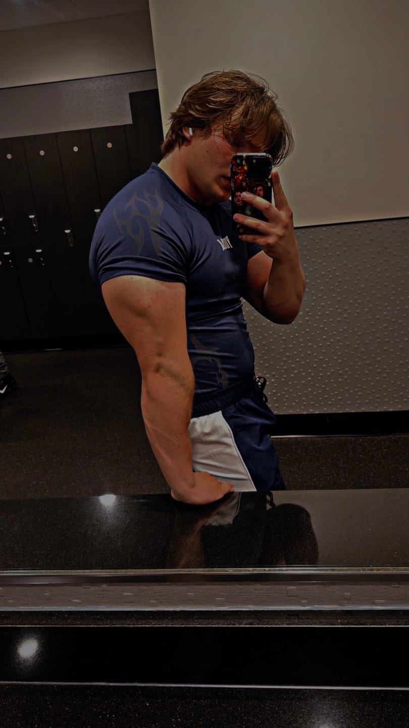 Customer photo review of 4067 - Gothic Compression Tees