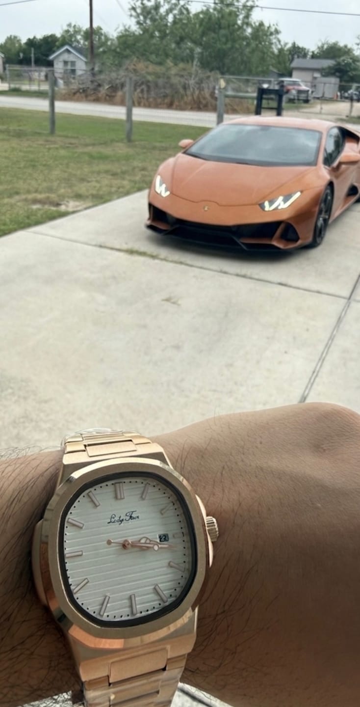 Customer photo review of Lucky Fours® Wraith