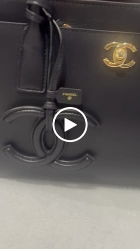Customer video review of Chanel 2026 Charm Lambskin