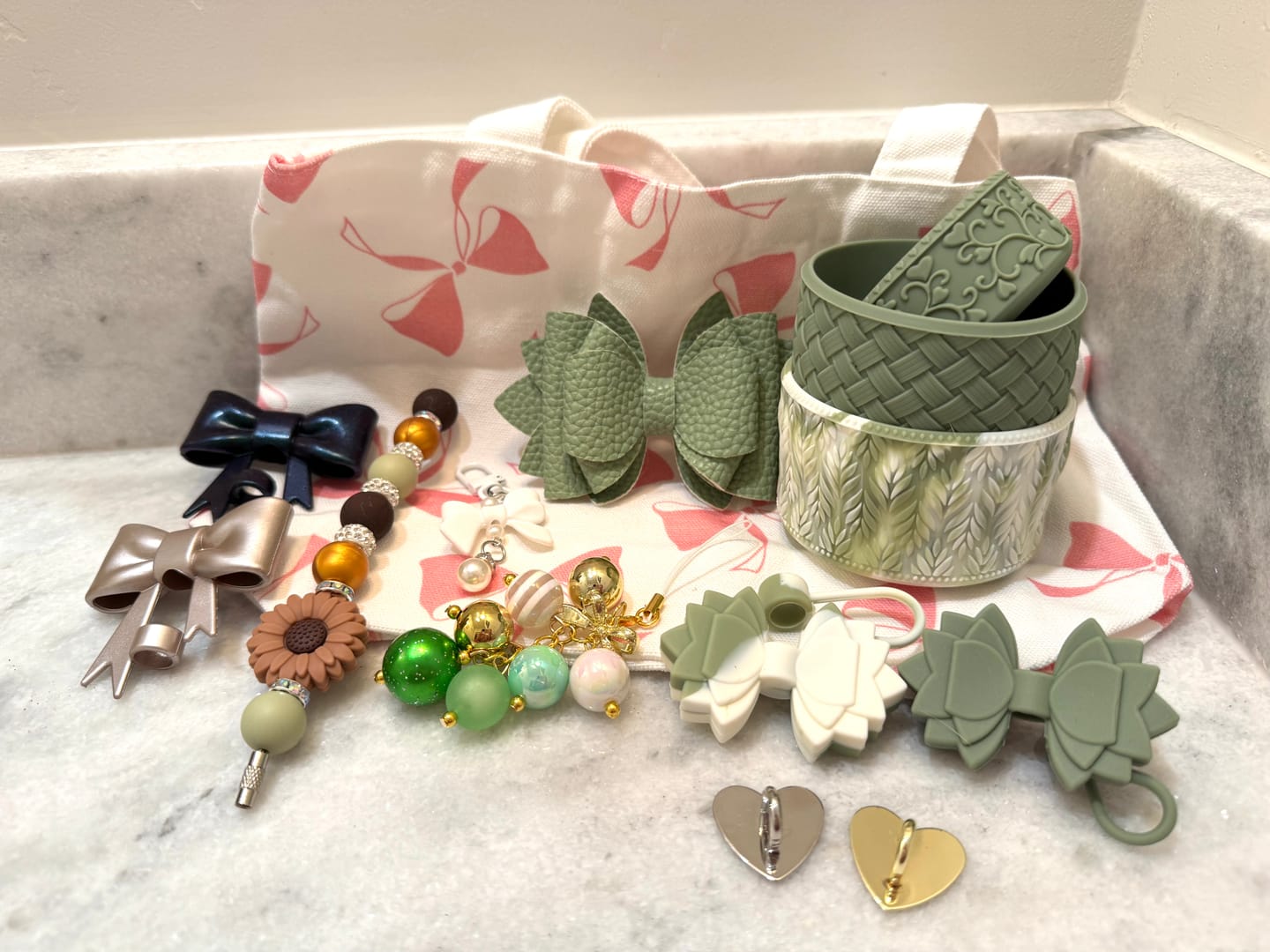 Customer photo review of Mystery Tumbler Matching Accessory Bag