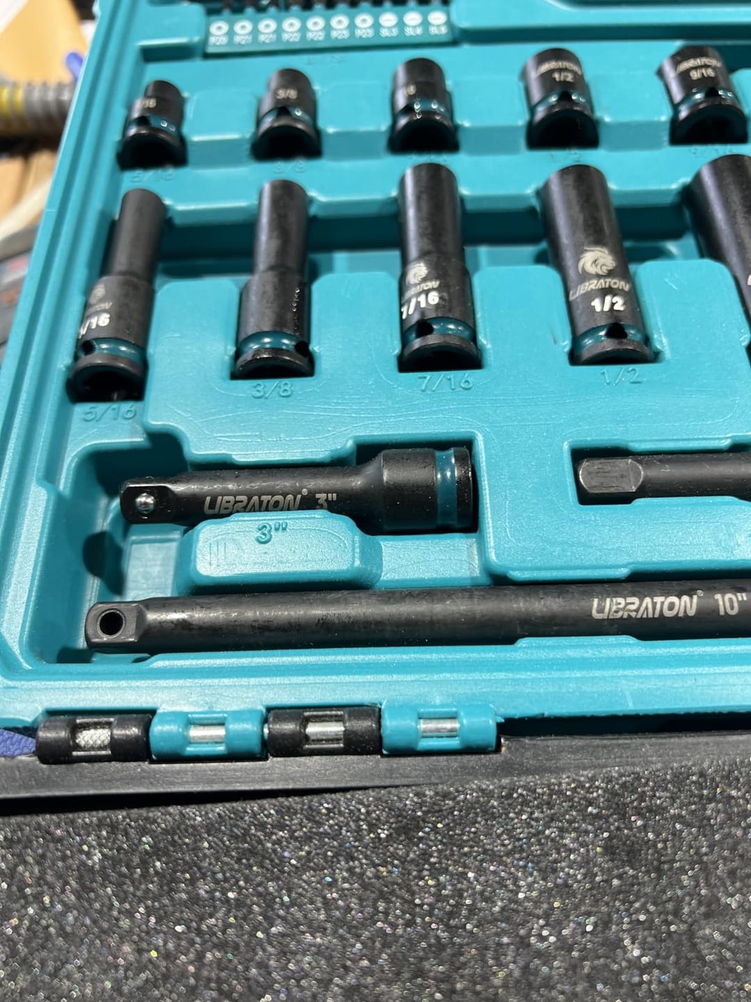 Customer photo review of Libraton 90PCS 3/8" Drive Master Impact Socket & Ratchet Set - Product Description