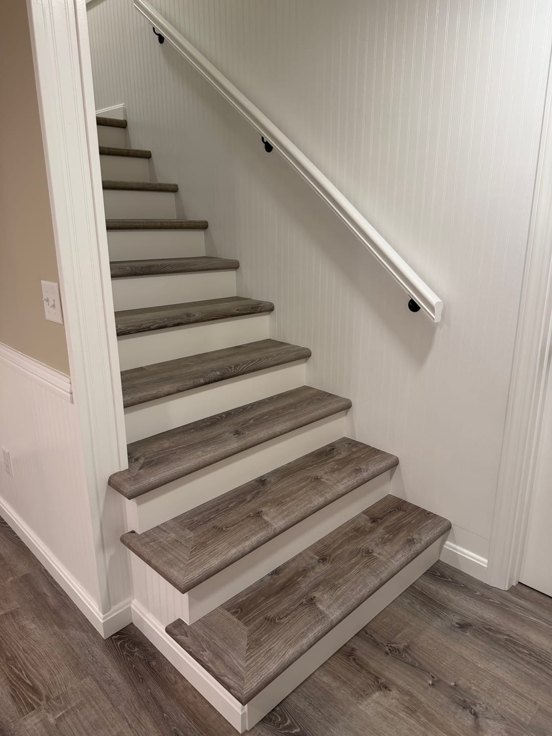 Customer photo review of Sterling Oak Stair Tread