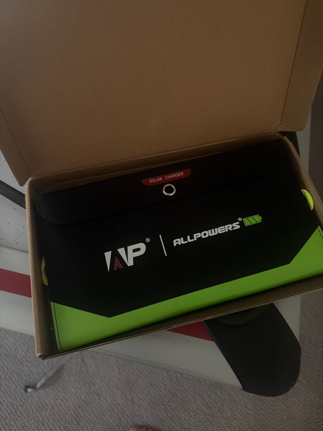 Customer photo review of ALLPOWERS SP002 Solar Panel Built-in 10000mAh Battery 5V 21W