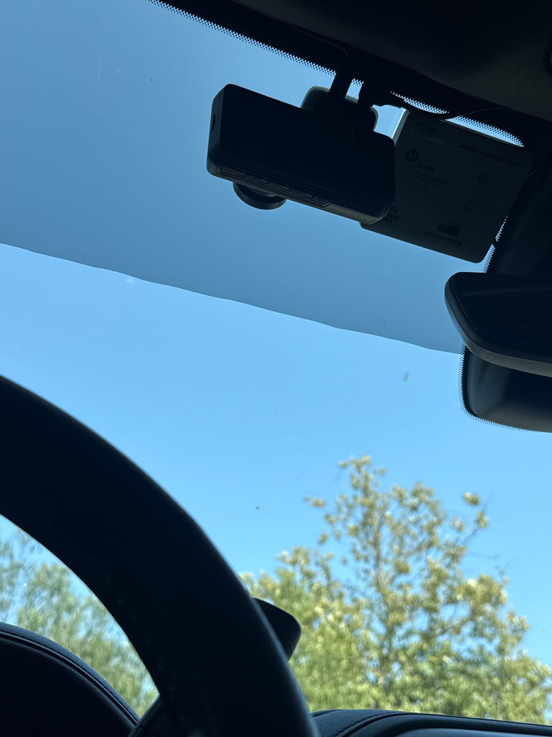Customer photo review of REDTIGER F17 Elite 4K 3 Channel Dash Cam Sony STARVIS 2 Dual HDR WIFI 6 Full Night Color