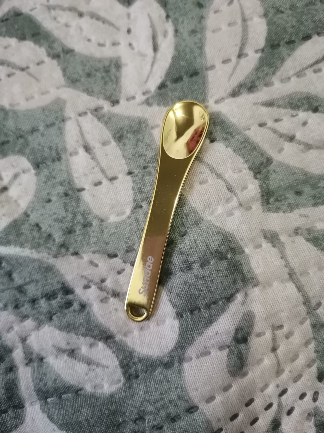 Customer photo review of Mini Gold Cosmetic Spoon