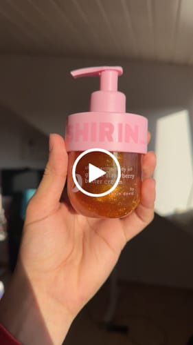 Customer video review of Shimmering Body Oil Glazed Strawberry Butter Cream