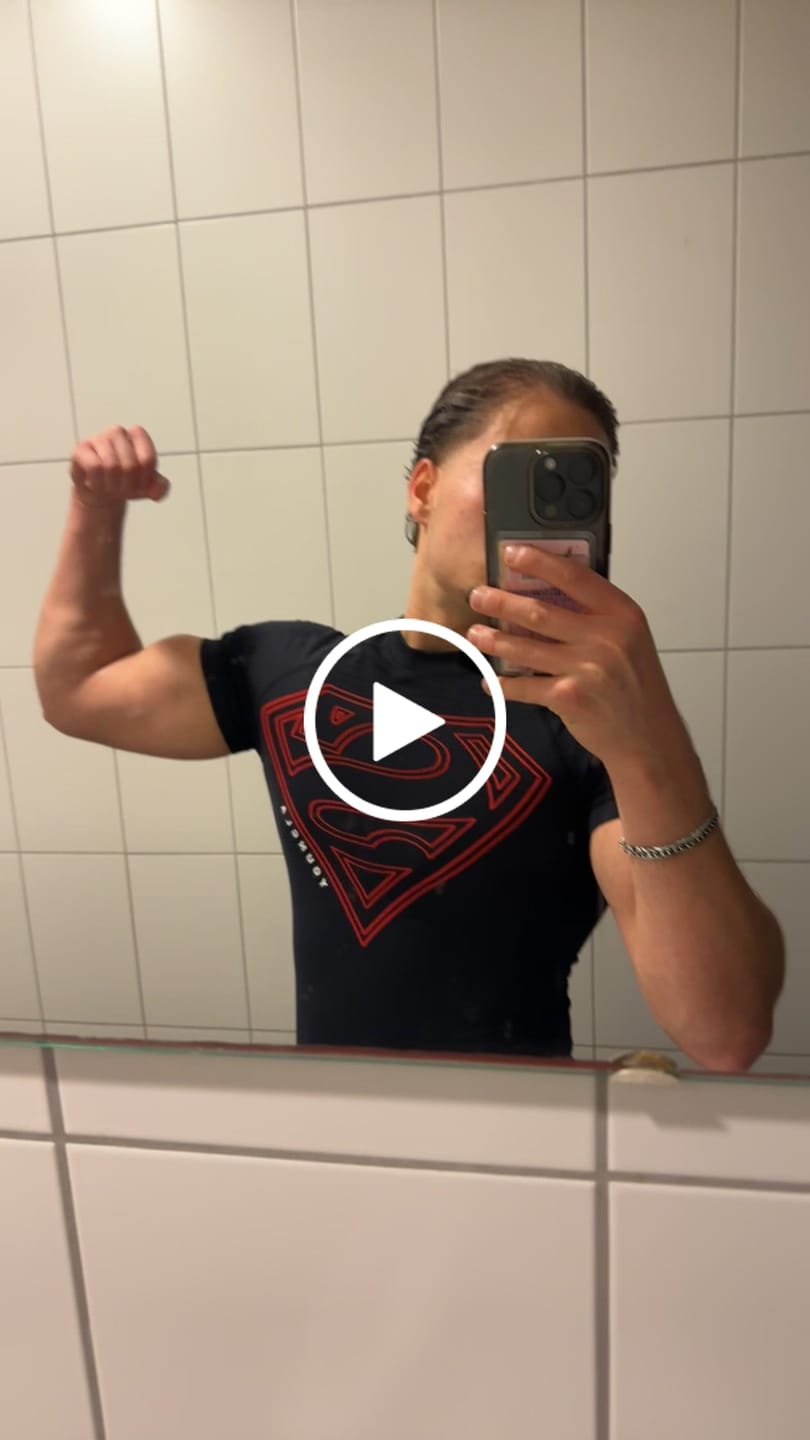 Customer video review of 4117 - Superman Compression Tees