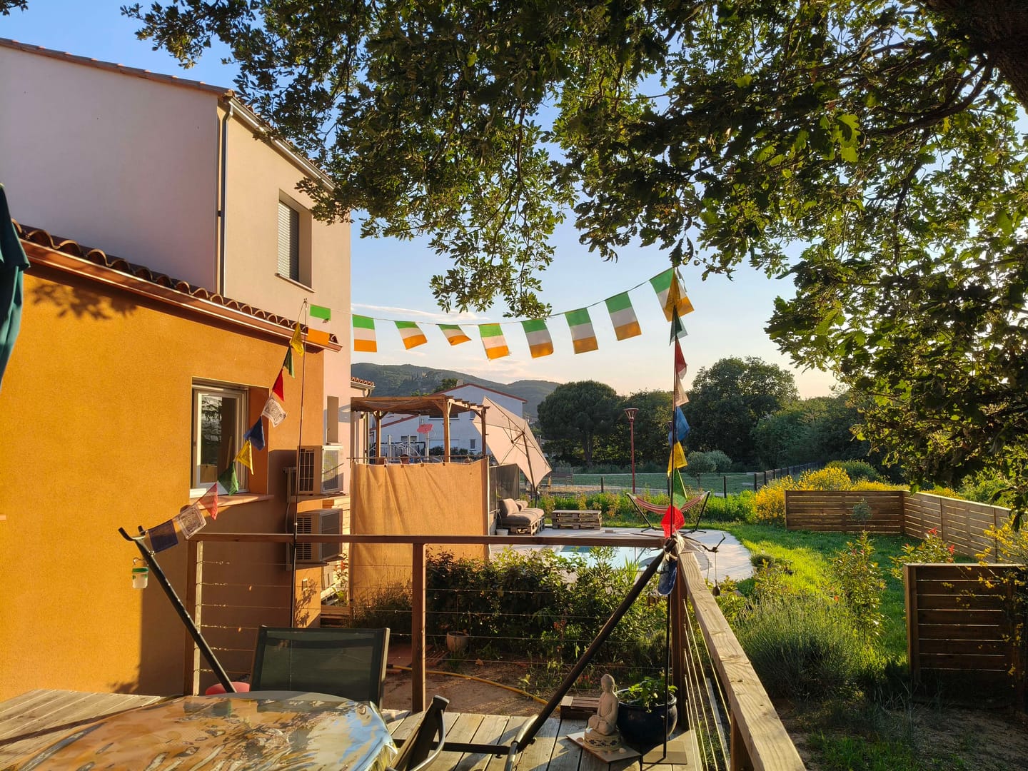 Customer photo review of Drapeaux Prières 5 Rouleaux