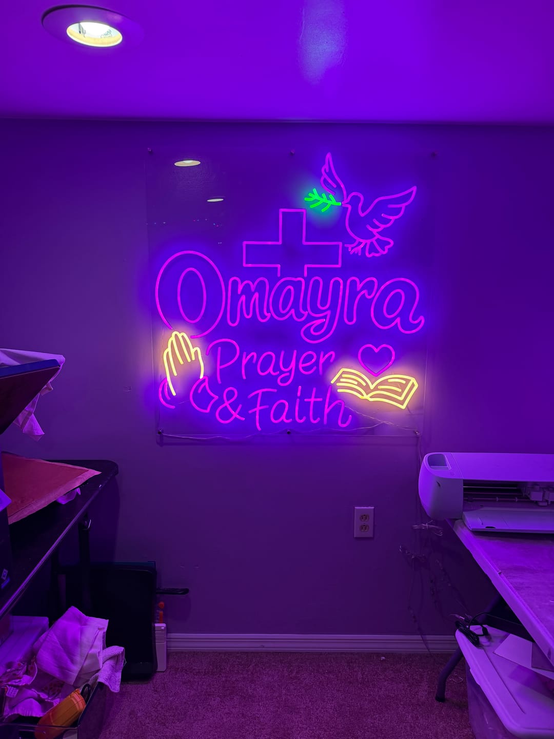 Customer photo review of Custom Neon Logo 010428026- B