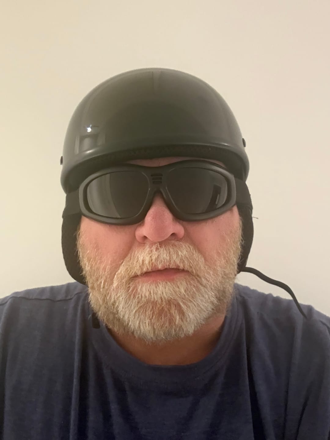 Customer photo review of Genuine Carbon Feather Light gloss no peak