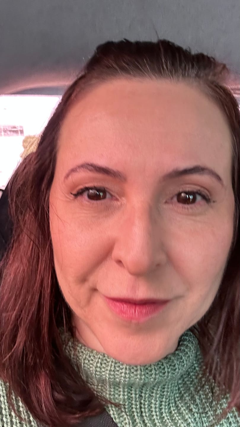 Customer photo review of Blush Stick Red Mocha Vizzela + La's