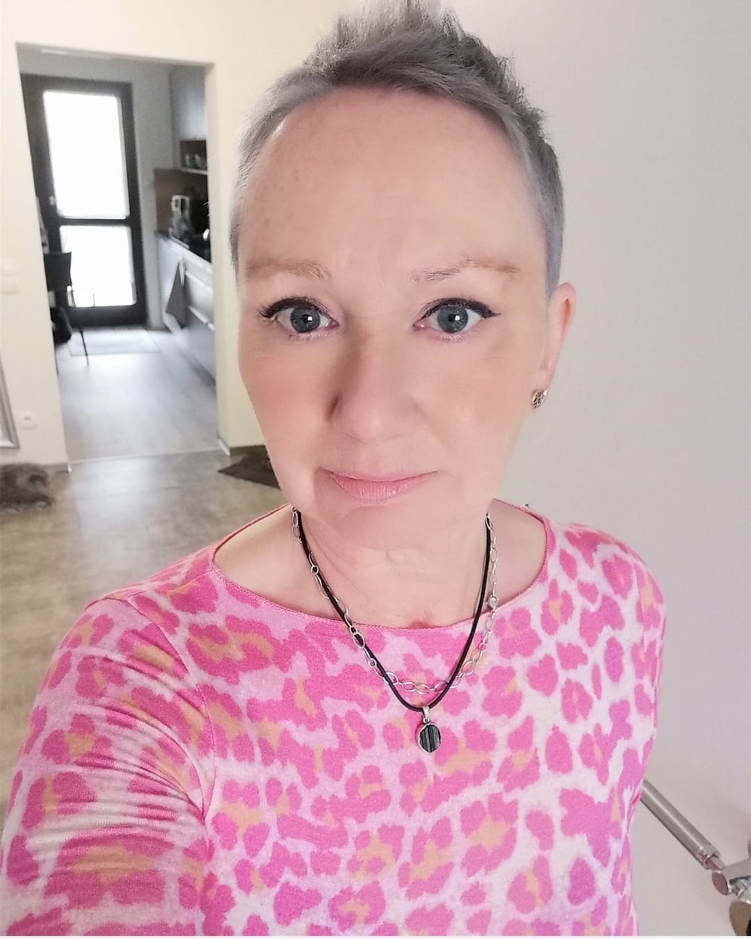 Customer photo review of LONGSLEEVE CASHMERE LIGHT LEO - NEW COLOURS