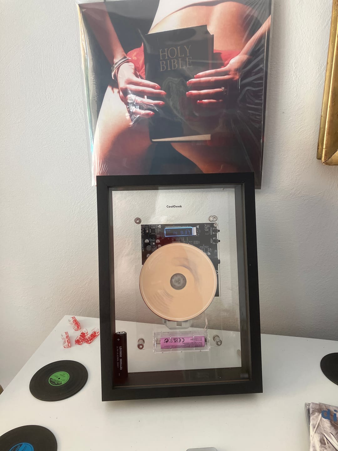 Customer photo review of M1 Music Frame CD Player
