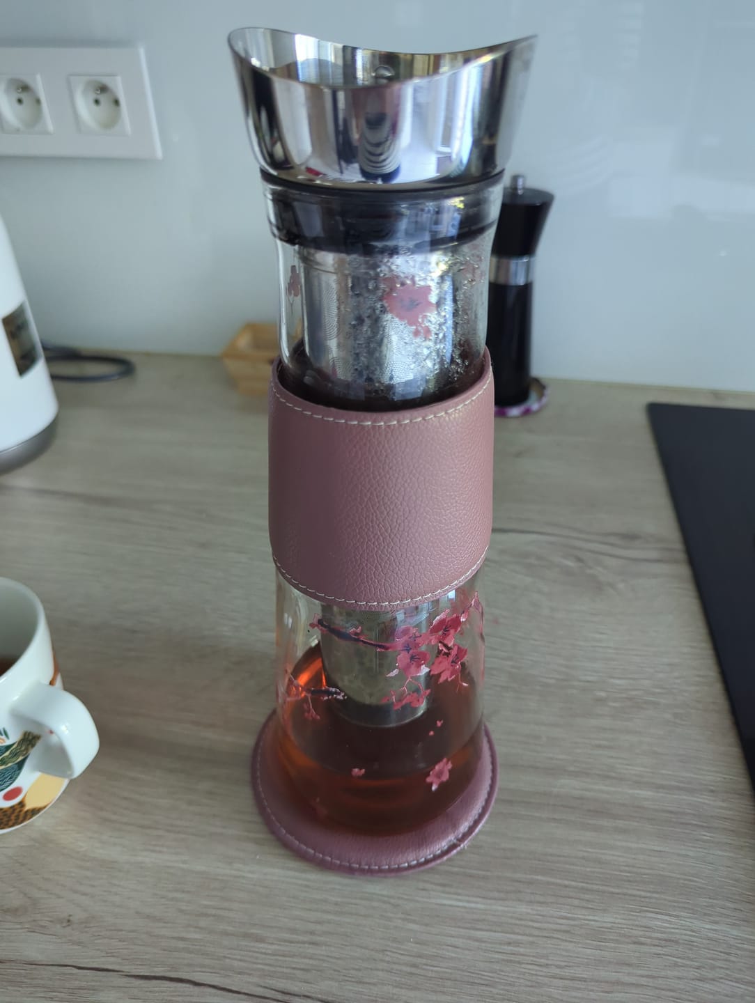 Customer photo review of Théière en verre Cherry Blossom 1,25L – Infuseur inox pour thé chaud ou glacé